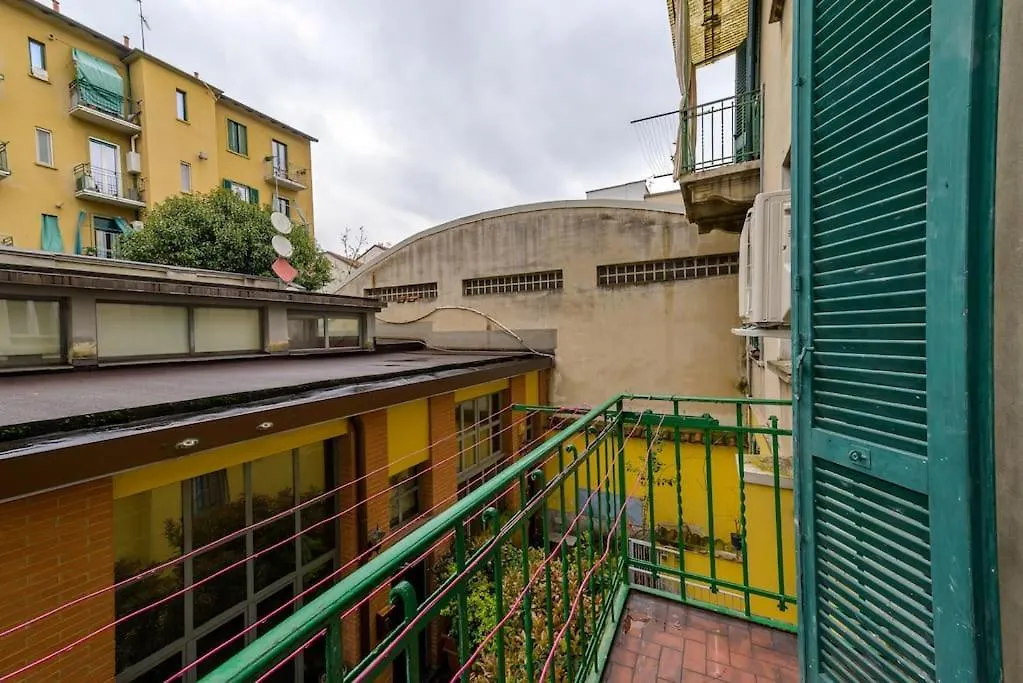 Milan St Laurent Apartment