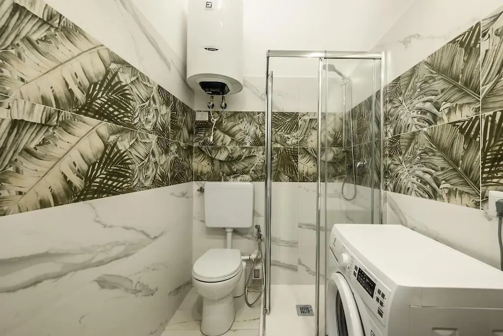 Milan St Laurent Apartment إيطاليا